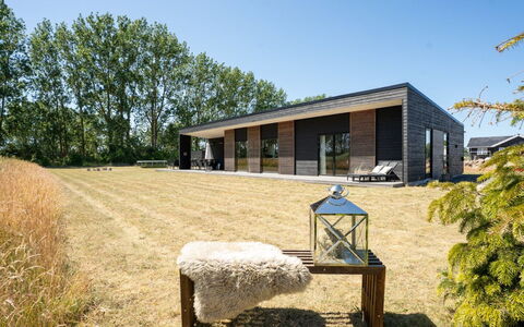 Vanna - 1.2Km from the Sea