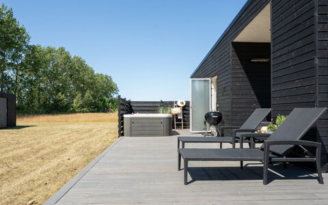 Vanna - 1.2Km from the Sea: Gras, Grasland, Landschap, Ecoregio, Plain, Plantengemeenschap, Land Lot, Buitenmeubels, Prairie, Shrubland