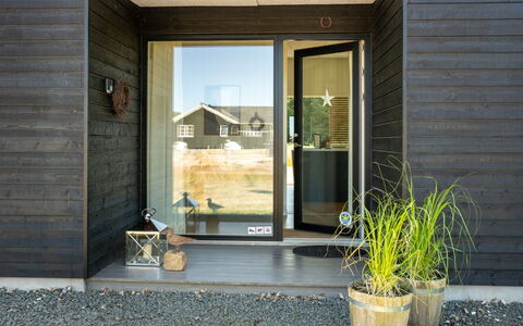 Vanna - 1.2Km from the Sea: Gras, Grasland, Landschap, Ecoregio, Plain, Plantengemeenschap, Land Lot, Buitenmeubels, Prairie, Shrubland