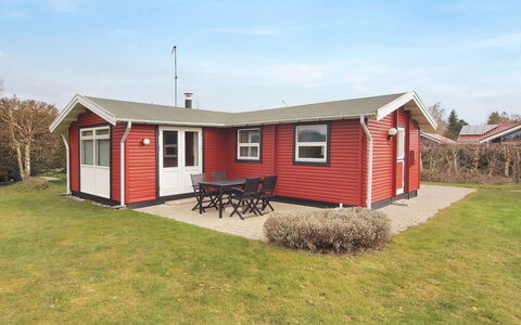 Aarno - 700M from the Sea: Dak, Land Lot, Verblijf, Huis, Landelijk Gebied, Schuur, Siding, Garden Gebouwen, Blokhut, Hut