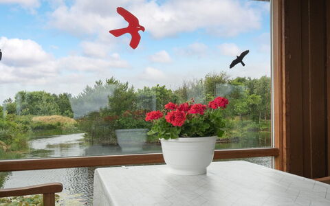 Frigga - 400M from the Sea: Dak, Huis, Huis, Verblijf, Deur, Siding, Dek, Veranda, Plank, Hardwood