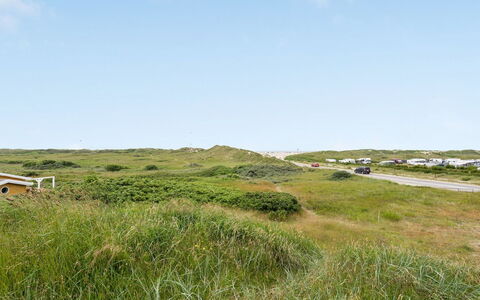 Elara - 200M from the Sea: Struik, Stedelijk Ontwerp, Groundcover, Steen, Appartement, Landgoed, Metselwerk, Balkon, Landscaping