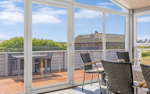 Eldora - 1.4Km from the Sea: Meubilair, Hout, Interieur Ontwerp, Flooring, Verdieping, Stoel, Kamer, Plafond, Woonkamer, Appartement