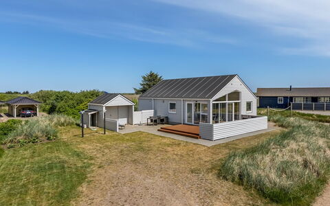 Eldora - 1.4Km from the Sea: Meubilair, Hout, Interieur Ontwerp, Flooring, Verdieping, Stoel, Kamer, Plafond, Woonkamer, Appartement