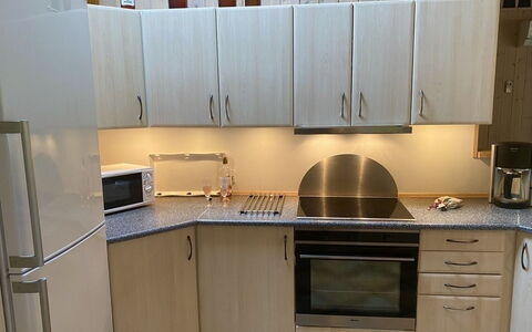 Orpah - 2.5Km from the Sea: Keuken, Toestel Van De Keuken, Flooring, Hout, Countertop, Cabinetry, Major Appliance, Meubilair, Interieur Ontwerp, Huishoudapparatuur