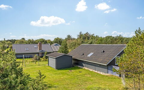 Sanelma - 900M from the Sea: Plantengemeenschap, Zonlicht, Kruidachtige Plant, Tuin, Plantage, Landbouw, Boerderij