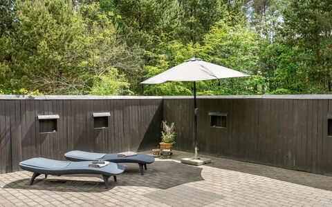 Eliane - 4Km from the Sea: Hout, Tuin, Buitenmeubels, Samengesteld Materiaal, Backyard, Dek, Hardwood, Plank, Landscaping, Werf