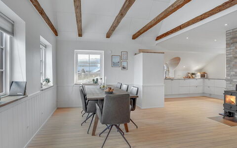 Annelouise - 100M from the Sea: Huis, Dak, Huis, Verblijf, Schuur, Garden Gebouwen, Siding, Werf, Blokhut, Hut