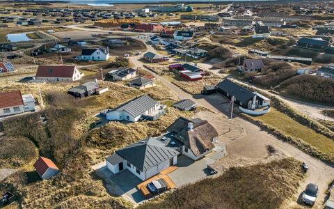 Annelouise - 100M from the Sea: Huis, Dak, Huis, Verblijf, Schuur, Garden Gebouwen, Siding, Werf, Blokhut, Hut