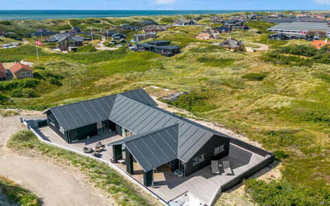 Maximiliane - from the Sea: Dak, Land Lot, Verblijf, Huis, Landelijk Gebied, Schuur, Siding, Garden Gebouwen, Blokhut, Hut