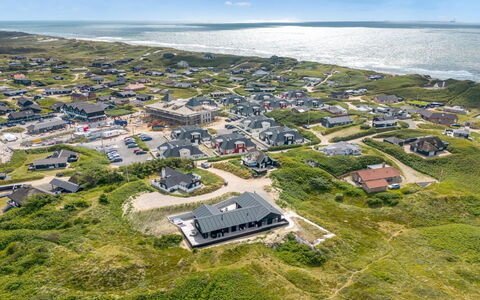 Maximiliane - from the Sea: Dak, Land Lot, Verblijf, Huis, Landelijk Gebied, Schuur, Siding, Garden Gebouwen, Blokhut, Hut