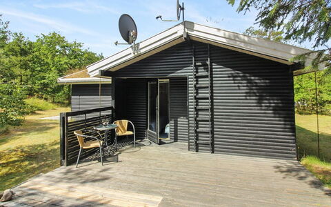 Heike - 1.3Km from the Sea: Architectuur, Dak, Huis, Samengesteld Materiaal, Daylighting, Siding, Oprit