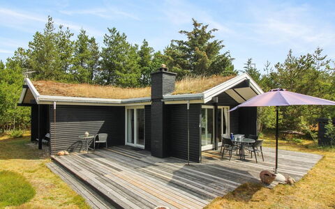 Heike - 1.3Km from the Sea: Architectuur, Dak, Huis, Samengesteld Materiaal, Daylighting, Siding, Oprit