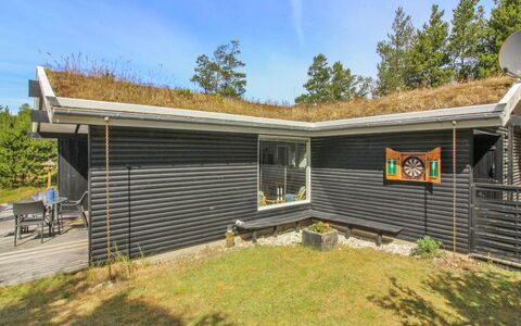 Heike - 1.3Km from the Sea: Architectuur, Dak, Huis, Samengesteld Materiaal, Daylighting, Siding, Oprit