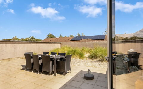 Ilsabe - 2Km from the Sea: Zwembad, Buitenmeubels, Meubilair, Toevlucht, Flagstone, Eco Hotel, Schaduw, Stoel, Vrije Tijd, Landgoed