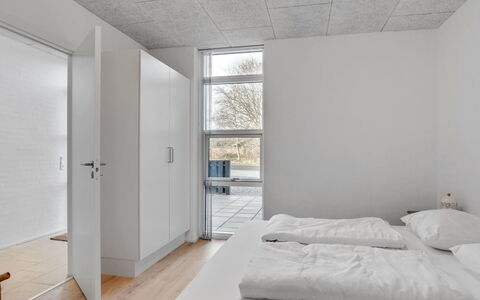 Ilsabe - 2Km from the Sea: Zwembad, Buitenmeubels, Meubilair, Toevlucht, Flagstone, Eco Hotel, Schaduw, Stoel, Vrije Tijd, Landgoed