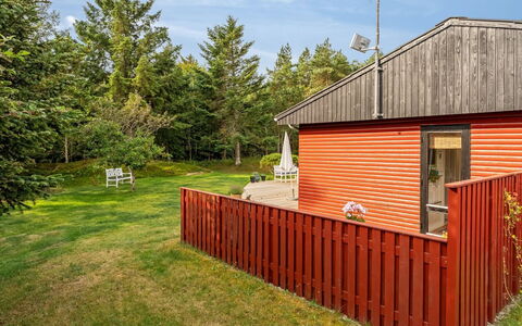 Lykka - 950M from the Sea: Hout, Land Lot, Verblijf, Landelijk Gebied, Tuin, Garden Gebouwen, Siding, Beits, Backyard, Hardwood