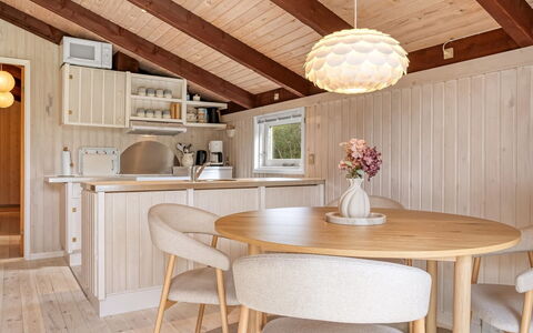 Ingimar - 2.2Km from the Sea: Architectuur, Dak, Huis, Samengesteld Materiaal, Daylighting, Siding, Oprit