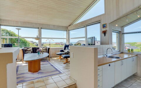 Heidine - 176M from the Sea: Dak, Land Lot, Verblijf, Huis, Landelijk Gebied, Schuur, Siding, Garden Gebouwen, Blokhut, Hut