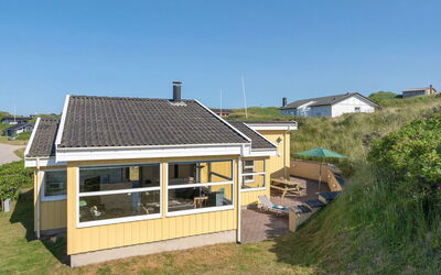 Heidine - 176M from the Sea