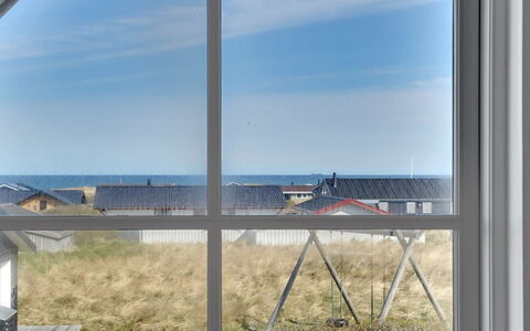 Galin - 200M from the Sea: Woongebied, Dak, Voorstad, Oprit, Landgoed, Schoorsteen