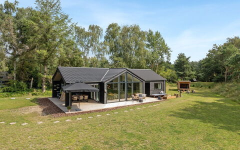 Wiggi - 450M from the Sea: Gras, Huis, Dak, Huis, Verblijf, Struik, Land Lot, Landelijk Gebied, Boerderij, Groundcover