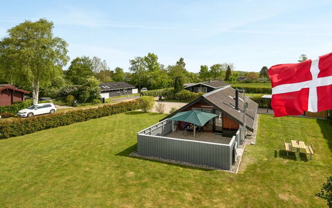 Tican - 400M from the Sea: Architectuur, Dak, Huis, Samengesteld Materiaal, Daylighting, Siding, Oprit