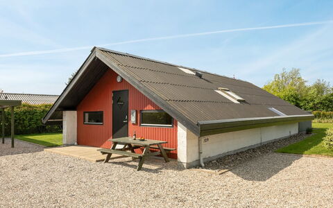 Tican - 400M from the Sea: Architectuur, Dak, Huis, Samengesteld Materiaal, Daylighting, Siding, Oprit