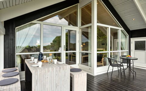 Sulo - 500M from the Sea: Huis, Huis, Dak, Woongebied, Verblijf, Landgoed, Boerderij, Gazon, Landscaping, Siding