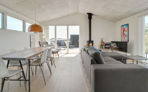 Manni - 800M from the Sea: Dak, Huis, Land Lot, Huis, Verblijf, Landgoed, Garden Gebouwen, Schaduw, Blokhut, Landscaping
