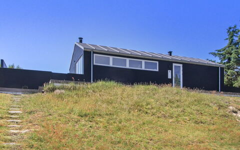 Manni - 800M from the Sea: Woongebied, Dak, Voorstad, Oprit, Landgoed, Schoorsteen