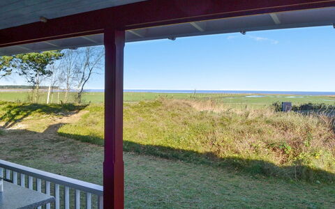 Asfrid - 3.5Km from the Sea: Veranda, Schaduw, Beits, Hardwood, Balkon, Dek, Gazon, Outdoor Structuur, Werf, Hek