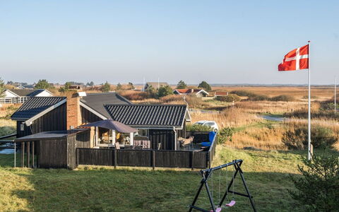 Elmine - 700M from the Sea: Woongebied, Dak, Voorstad, Oprit, Landgoed, Schoorsteen