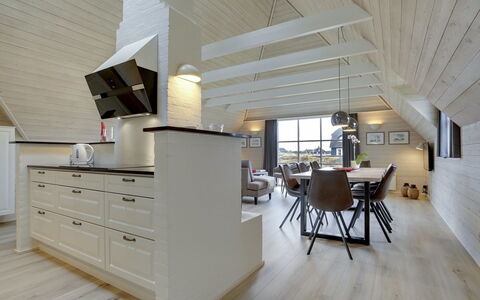 Ege - 200M from the Sea: Interieur Ontwerp, Flooring, Hout, Plafond, Meubilair, Lichte Inrichting, Verdieping, Keuken, Countertop, Cabinetry