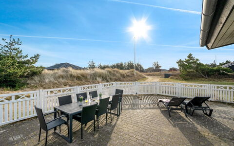 Illona - from the Sea: Zwembad, Buitenmeubels, Meubilair, Toevlucht, Flagstone, Eco Hotel, Schaduw, Stoel, Vrije Tijd, Landgoed