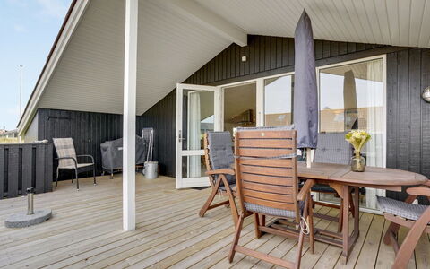 Apolonia - from the Sea: Huis, Dak, Huis, Verblijf, Schuur, Garden Gebouwen, Siding, Werf, Blokhut, Hut
