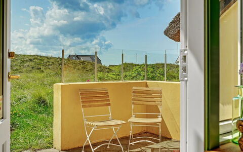 Quirina - 75M from the Sea: Verblijf, Schuur, Hut, Boerderij, Prairie, Keet, Schuur, Blokhut, Garden Gebouwen