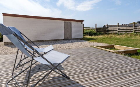 Bernice - 150M from the Sea: Verblijf, Schuur, Hut, Boerderij, Prairie, Keet, Schuur, Blokhut, Garden Gebouwen