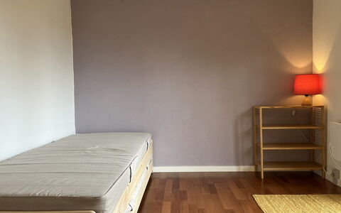 Letta - 800M from the Sea: Meubilair, Verdieping, Flooring, Hout, Interieur Ontwerp, Slaapkamer, Bed, Kamer, Verlichting, Houten Vloer