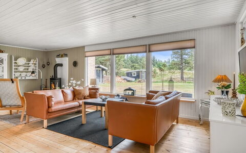 Gloria - 2.5Km from the Sea: Hout, Flooring, Interieur Ontwerp, Plafond, Verdieping, Huis, Houten Vloer, Woonkamer, Meubilair, Kamer