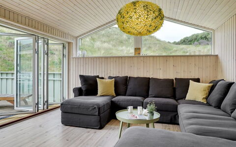 Erwith - 50M from the Sea: Interieur Ontwerp, Hout, Flooring, Bankstel, Meubilair, Verdieping, Woonkamer, Plafond, Houten Vloer, Huis