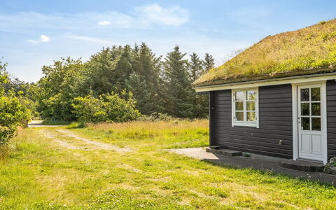 Annemie - 1.8Km from the Sea: Hout, Huis, Veranda, Dek, Hardwood, Dak, Beits, Houten Vloer, Eco Hotel
