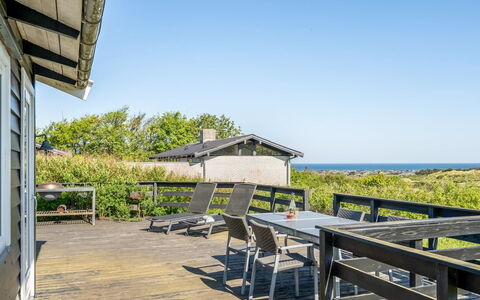 Gildo - 932M from the Sea: Architectuur, Dak, Huis, Samengesteld Materiaal, Daylighting, Siding, Oprit