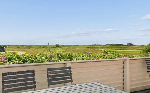 Tellervo - 2.4Km from the Sea: Zwembad, Buitenmeubels, Meubilair, Toevlucht, Flagstone, Eco Hotel, Schaduw, Stoel, Vrije Tijd, Landgoed
