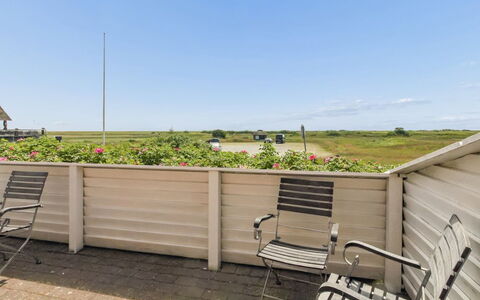 Tellervo - 2.4Km from the Sea: Zwembad, Buitenmeubels, Meubilair, Toevlucht, Flagstone, Eco Hotel, Schaduw, Stoel, Vrije Tijd, Landgoed