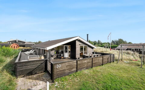 Teoline - 500M to the Fjord: Huis, Huis, Deur, Dak, Verblijf, Landgoed, Tuin, Schaduw, Siding, Werf