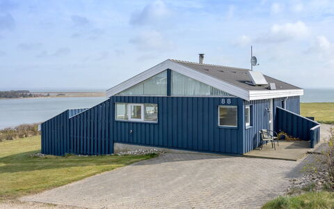 Rajna - 95M to the Fjord: Huis, Dak, Huis, Verblijf, Schuur, Garden Gebouwen, Siding, Werf, Blokhut, Hut