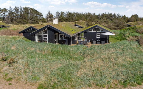 Alrune - 800M from the Sea: Gras, Hout, Landelijk Gebied, Struik, Verblijf, Dak, Plain, Land Lot, Huis, Groundcover