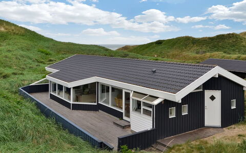 Hadar - 100M from the Sea: Hout, Huis, Veranda, Dek, Hardwood, Dak, Beits, Houten Vloer, Eco Hotel