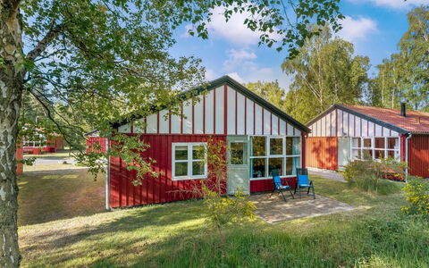 Hira - 300M from the Sea: Dak, Huis, Huis, Verblijf, Deur, Siding, Dek, Veranda, Plank, Hardwood